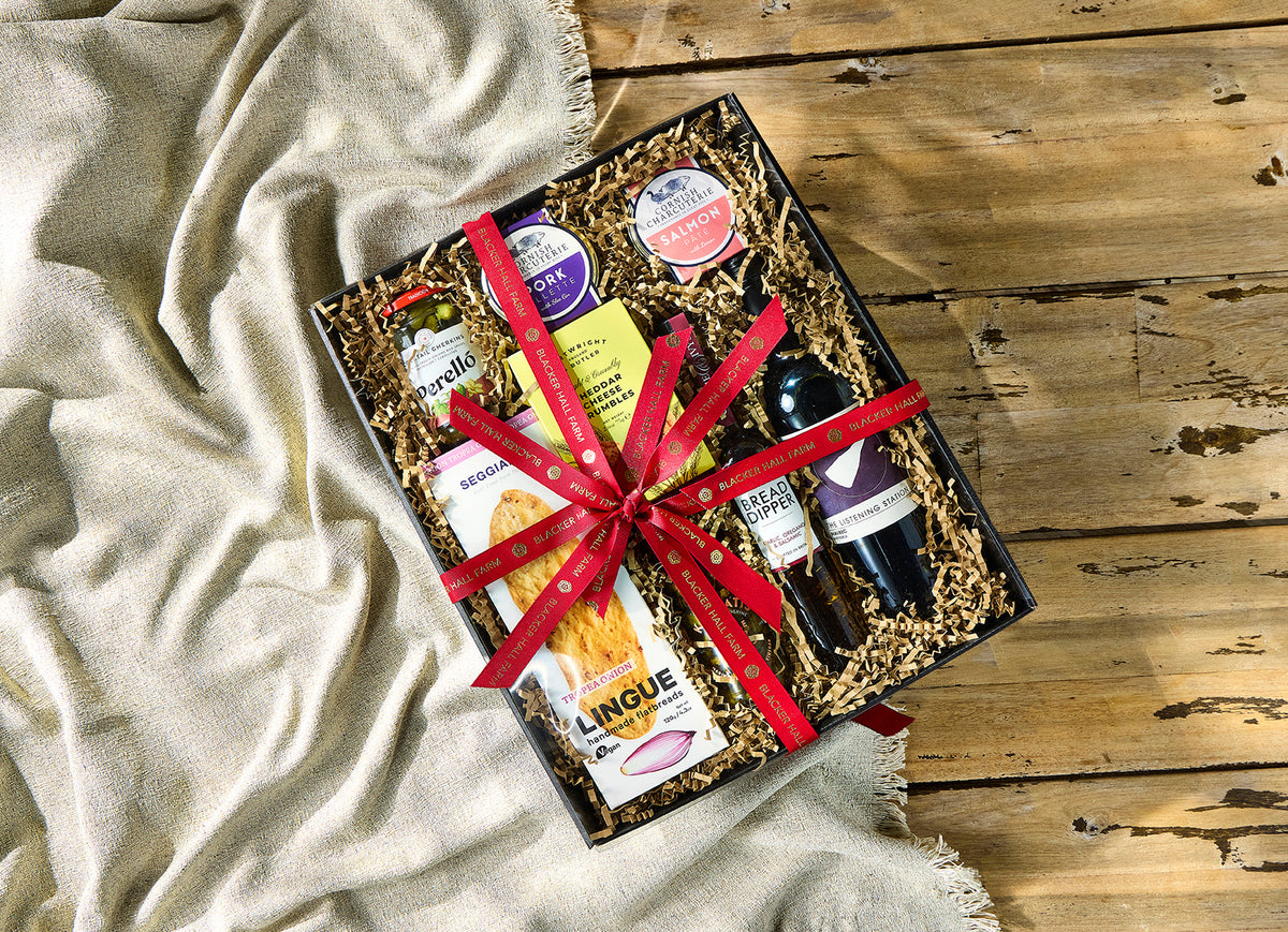 Corporate Christmas Hampers: Making an Impact This Year