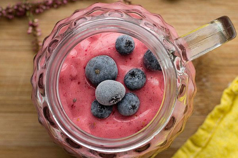 BERRY SMOOTHIE